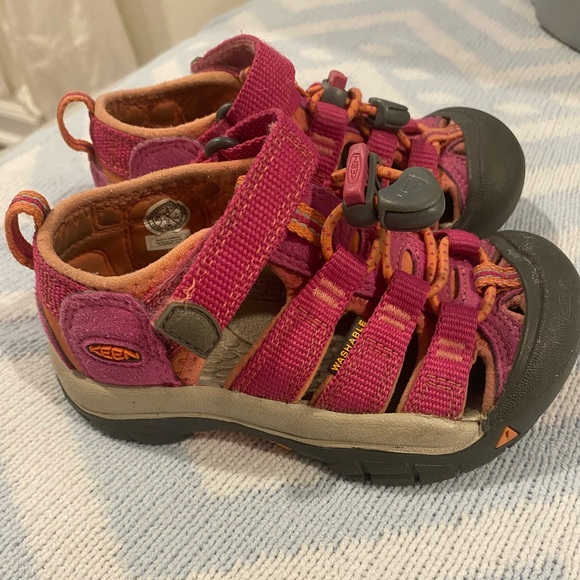 Keen newport H2 sandal toddler size US 8 - Picture 4 of 4